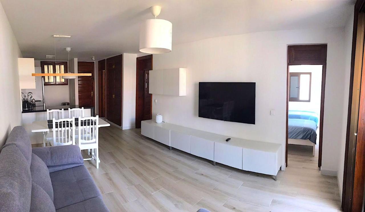 Parque Santiago I - 2 Bedroom - 1 Bathroom - Open Plan Living - Kitchen Area - Extra Large Balcony - First Floor Apartment Плая де лас Америкас Екстериор снимка