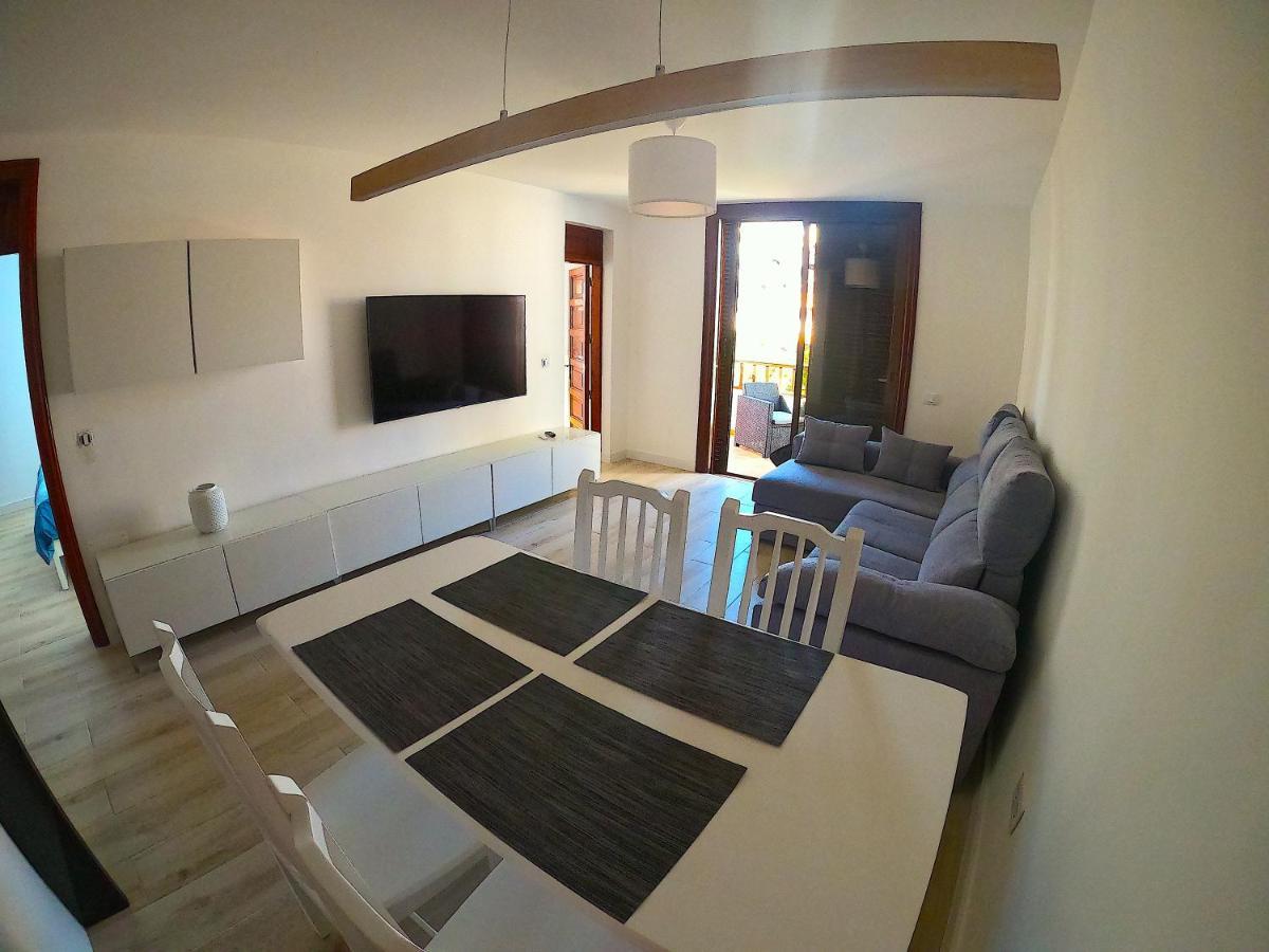 Parque Santiago I - 2 Bedroom - 1 Bathroom - Open Plan Living - Kitchen Area - Extra Large Balcony - First Floor Apartment Плая де лас Америкас Екстериор снимка