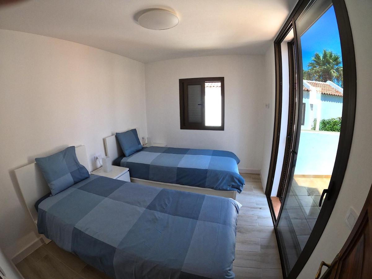 Parque Santiago I - 2 Bedroom - 1 Bathroom - Open Plan Living - Kitchen Area - Extra Large Balcony - First Floor Apartment Плая де лас Америкас Екстериор снимка